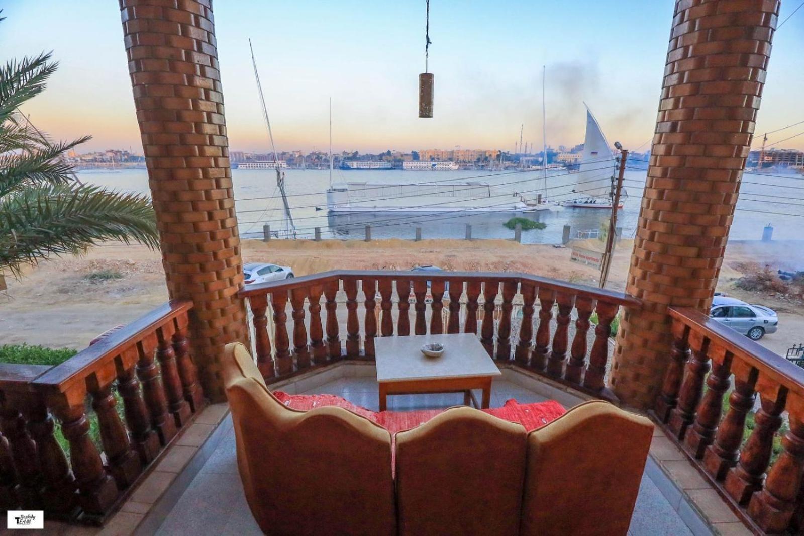 Ferienwohnung Nile Castle Luxor Exterior foto
